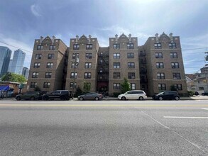 Building Photo - 2700 John F. Kennedy Blvd