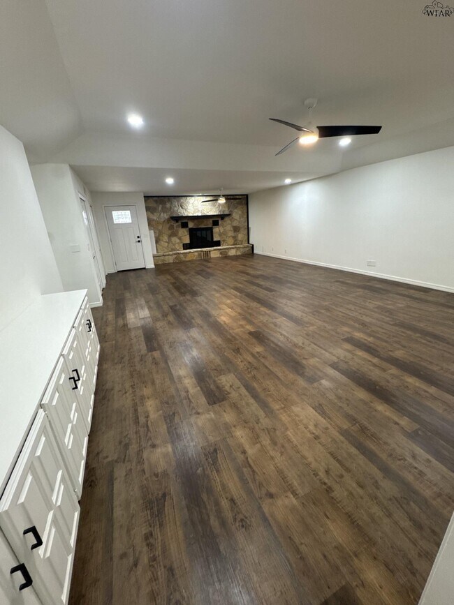 Foto del edificio - 4506 Nassau Dr