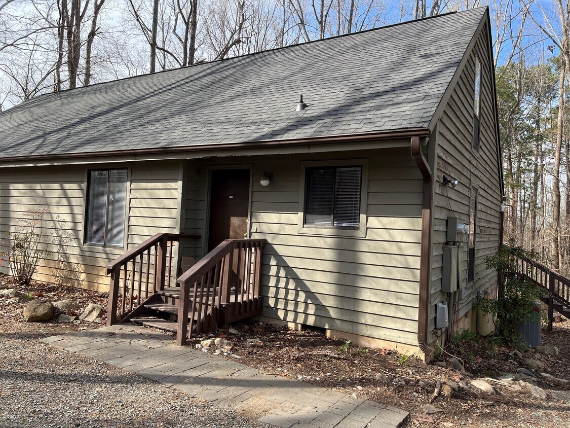 25 Lystra Hills Ln, Chapel Hill, NC 27517 Townhome Rentals in Chapel Hill NC