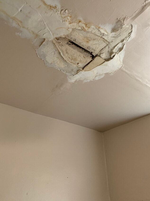 Building Photo - 4708 Hazel Ave