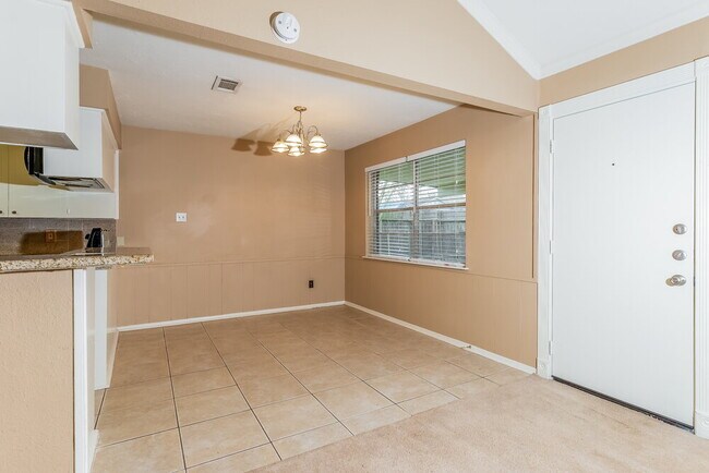 Building Photo - 5506 Cunningham Dr