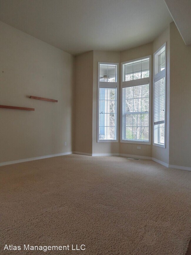 Building Photo - 5 br, 3.5 bath House - 311 Fairway St