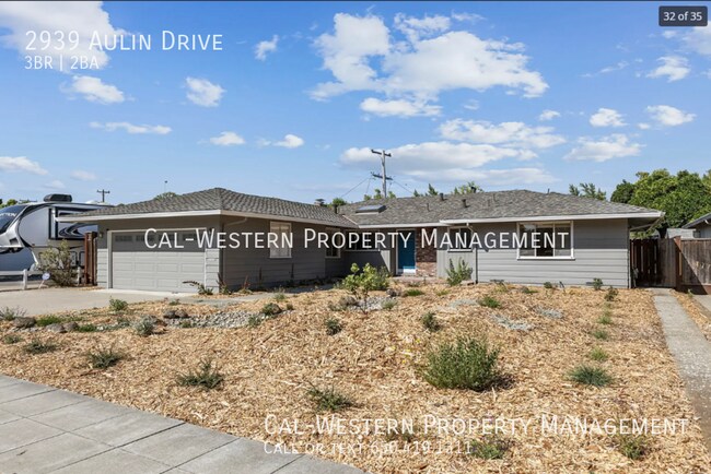 Building Photo - 2939 Aulin Dr
