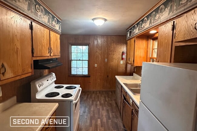 Building Photo - 3065 Egan Dr