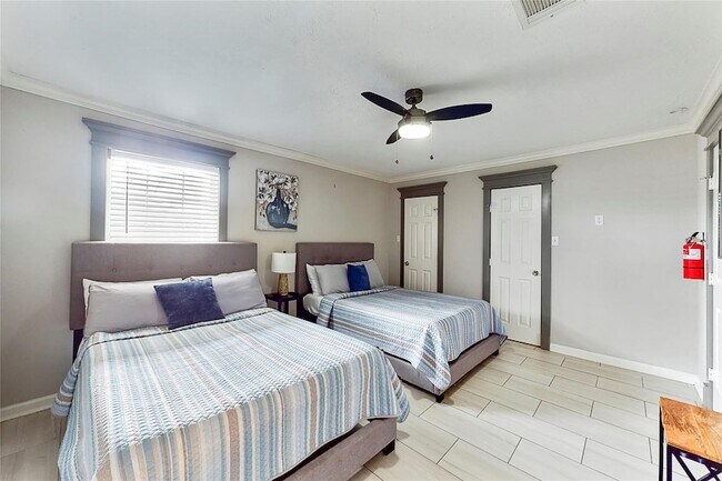 Foto del edificio - 7825 Cook Rd