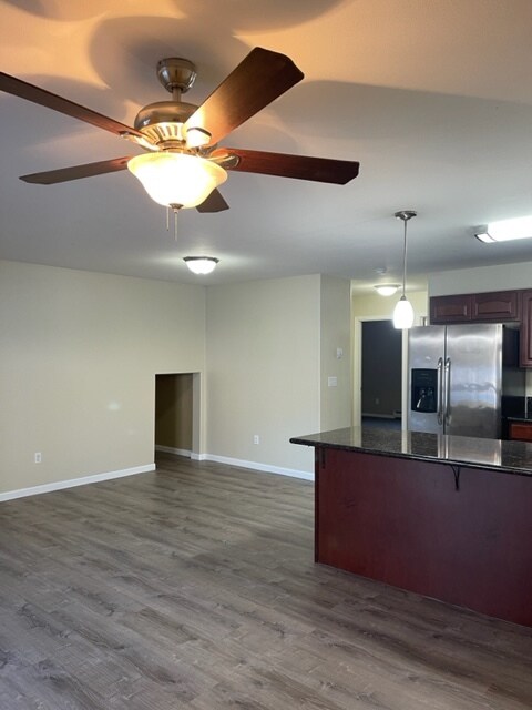 Foto del edificio - 5040 Mainsail Ave
