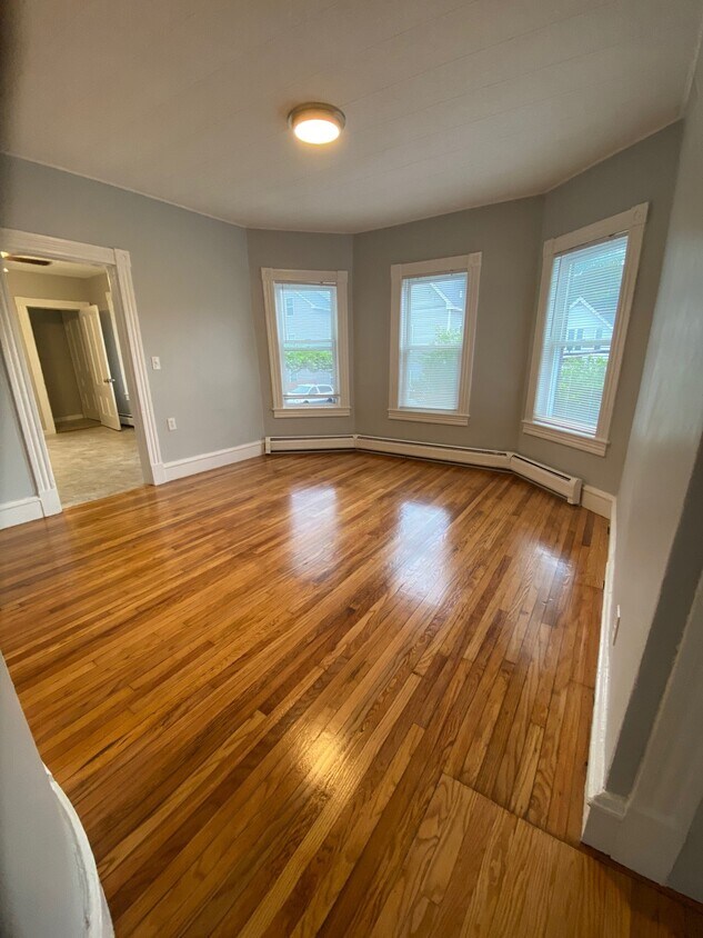 Living Room - 38 Sargent St