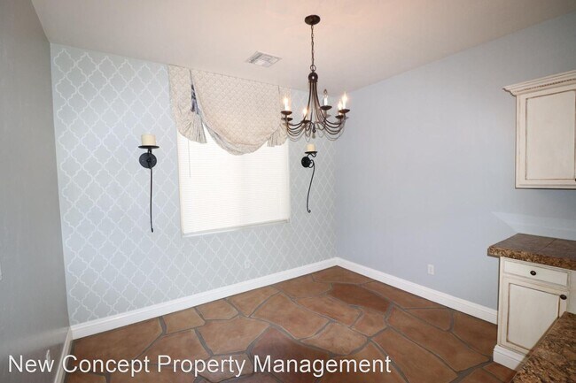 Building Photo - 4 br, 2 bath House - 5533 W Carriage Dr