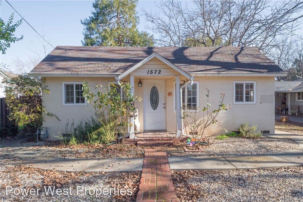4 br, 2 bath Apartment 1572 Warner St. Apartment for Rent in Chico