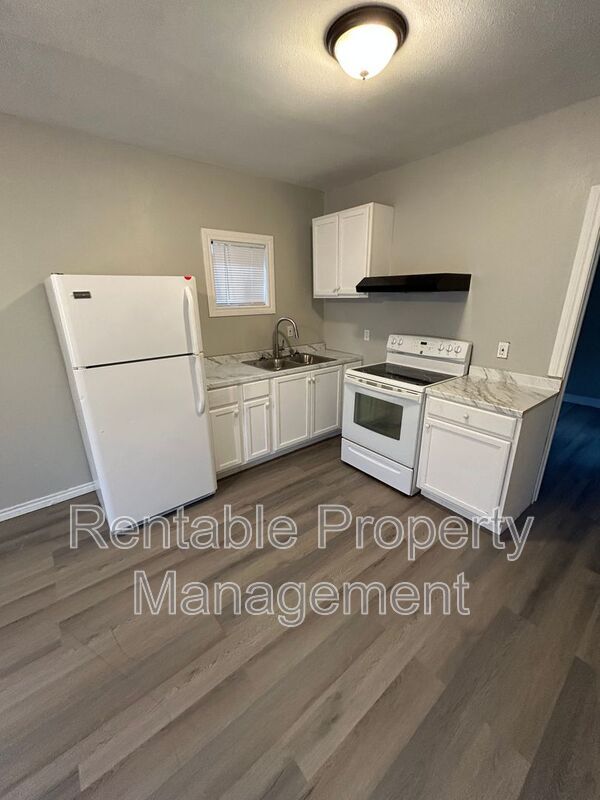 Foto del edificio - 7409 Avenue L