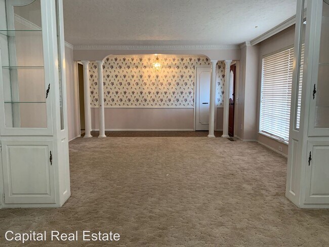 Foto del edificio - 4 br, 2.5 bath House - 813 Glenmanor Dr.