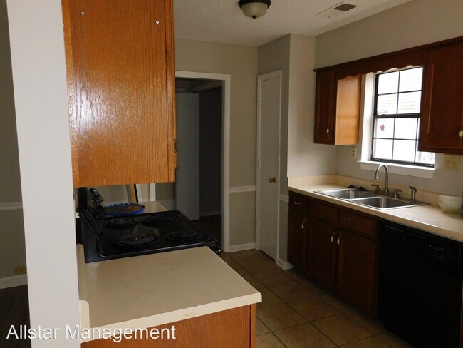 Building Photo - 3 br, 2 bath House - 10144 Hyman Drive