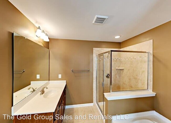 Foto del edificio - 5 br, 3.5 bath House - 14002 Green Birch D...
