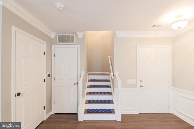 Foto del edificio - 1405 Roundhouse Ln