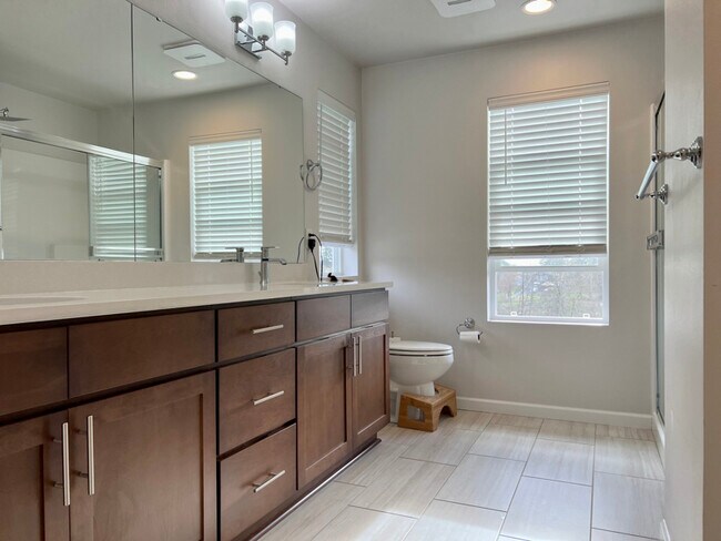 Building Photo - 8230 S 132nd St