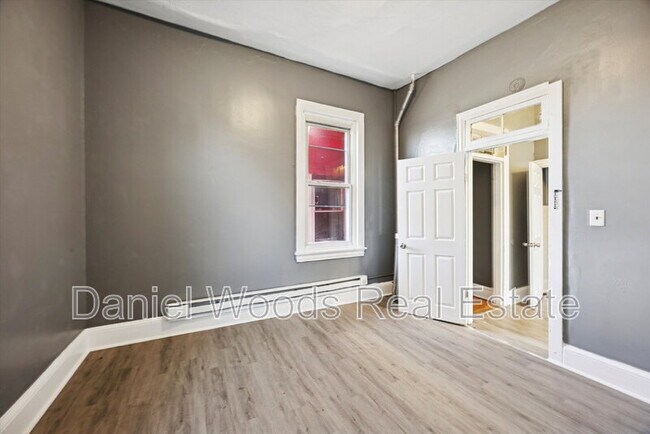 Photo - 330 Kerlin St Apartment