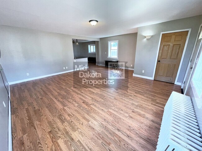 Foto del edificio - 421 E 9th Ave