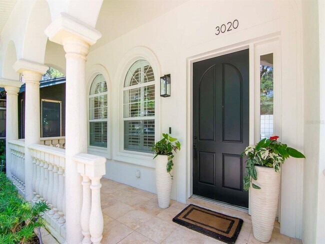 Foto del edificio - 3020 W Hawthorne Rd
