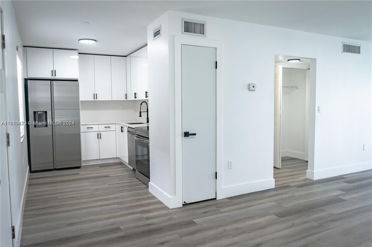 Foto principal - 8277 SW 128th St
