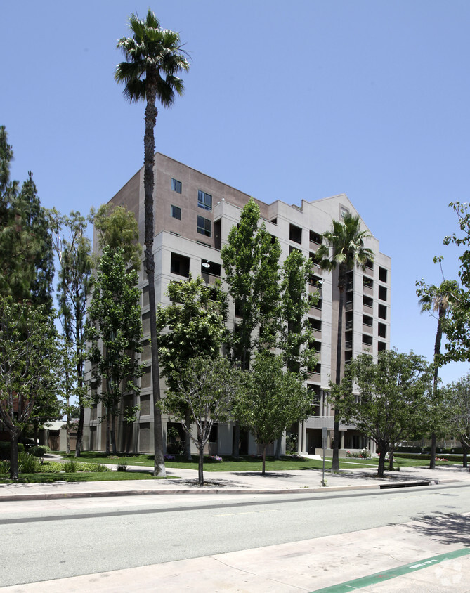 Foto del edificio - Anaheim Memorial Manor