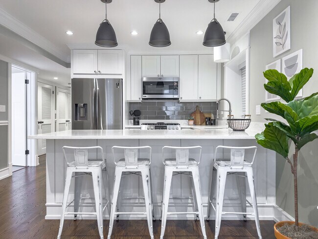 Foto del edificio - 3453 N Hoyne Ave