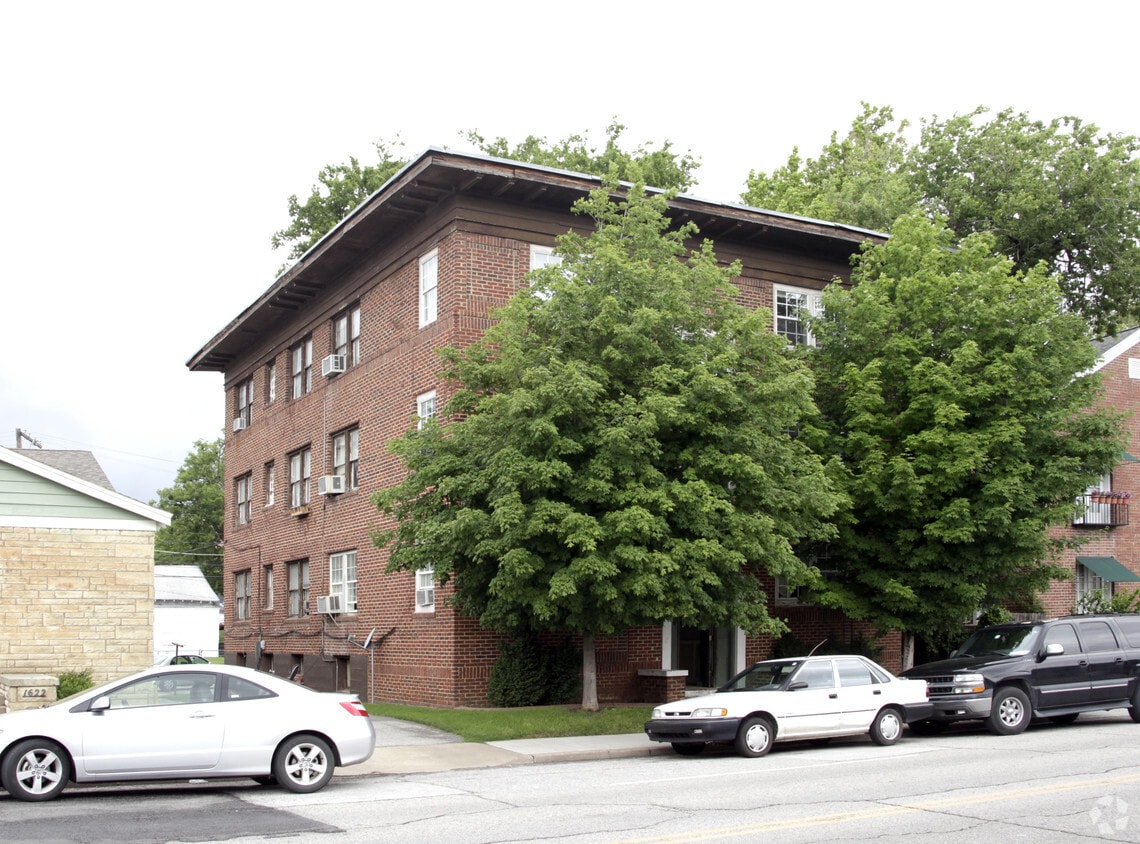 Primary Photo - 1620 S Boston Ave