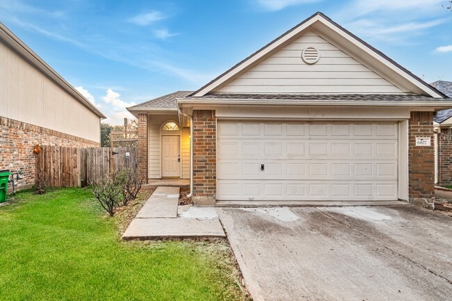 Foto del edificio - 6827 Highwind Bend Ln