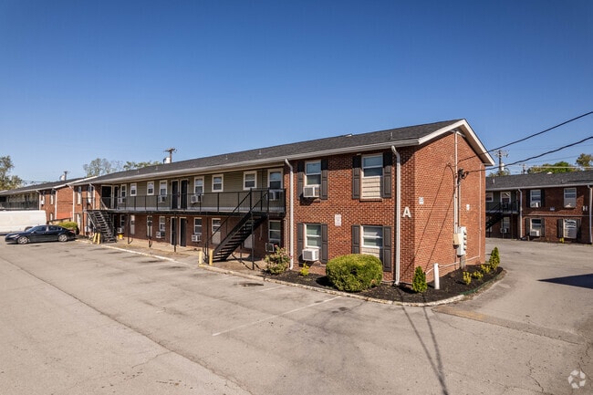 Foto del edificio - Village on the Green