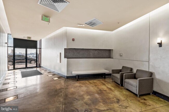 Foto del edificio - 1500 Thames St
