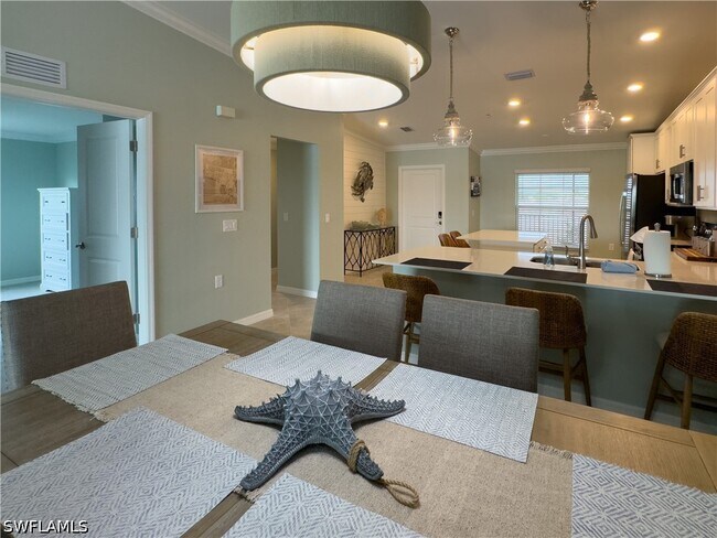 Foto del edificio - 5445 Double Eagle Cir