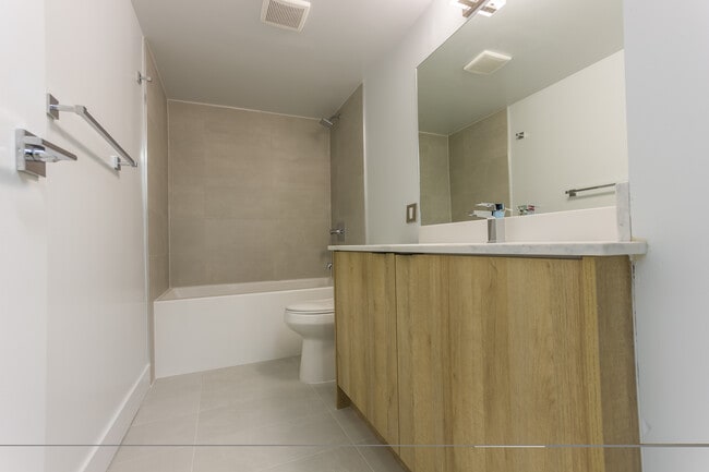 Building Photo - Axis Tower