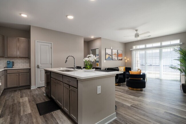 Foto del edificio - 5825 Sunset Wy