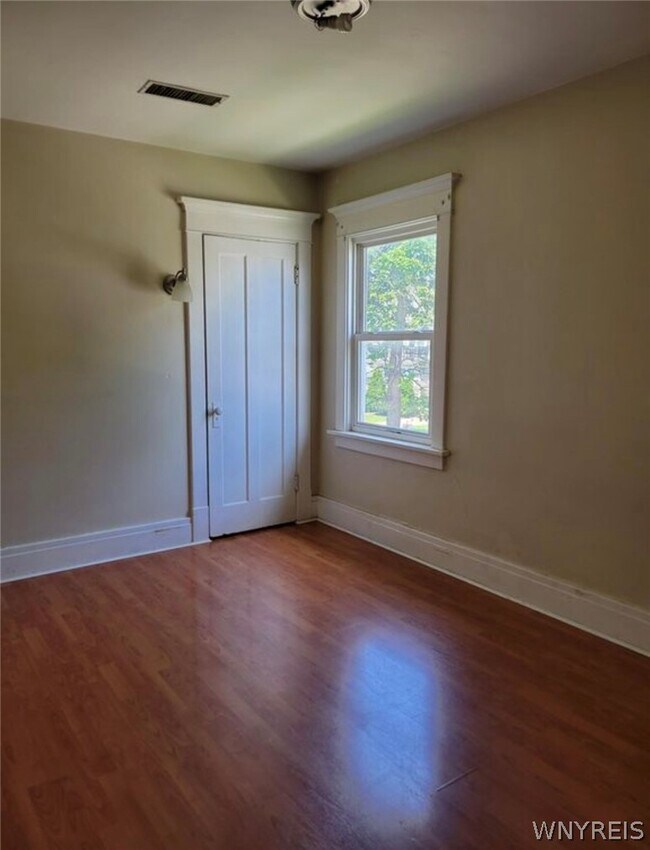 Foto del edificio - 2500 Delaware Ave