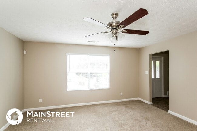 Building Photo - 640 Windchase Pl