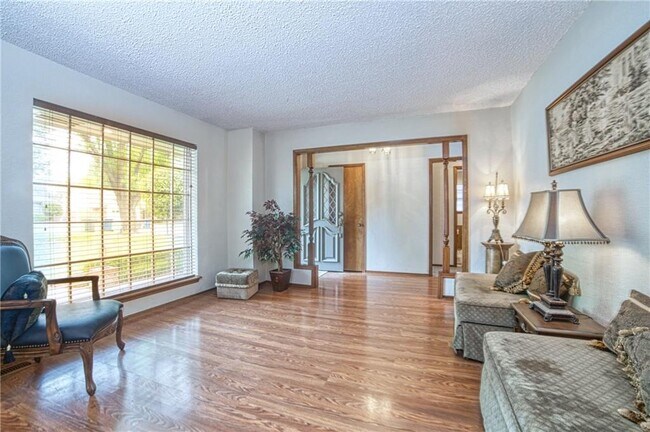 Building Photo - 3500 Lytal Terrace
