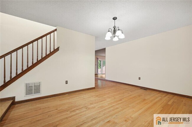 Foto del edificio - 153 Thoreau Dr