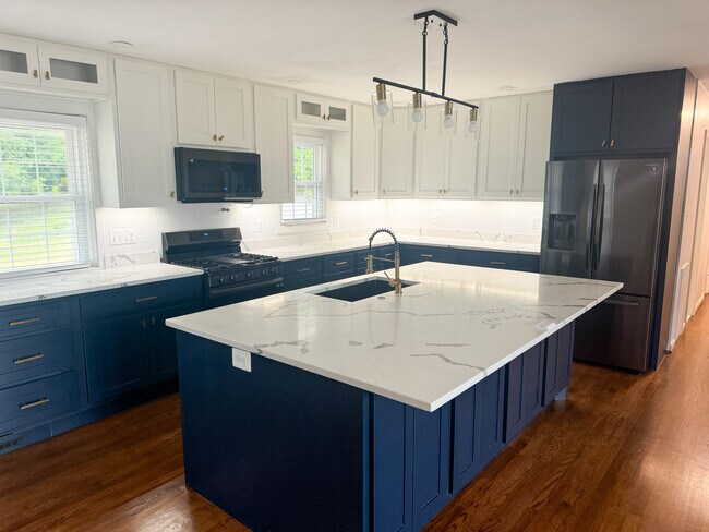 Foto del edificio - 8320 Telegraph Rd