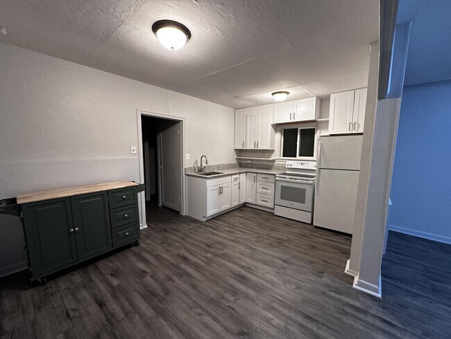 Foto del edificio - 1213 W Pine St