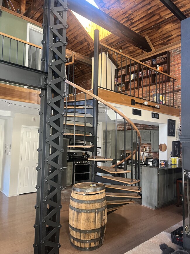 Foto del edificio - 51 W Blenkner St