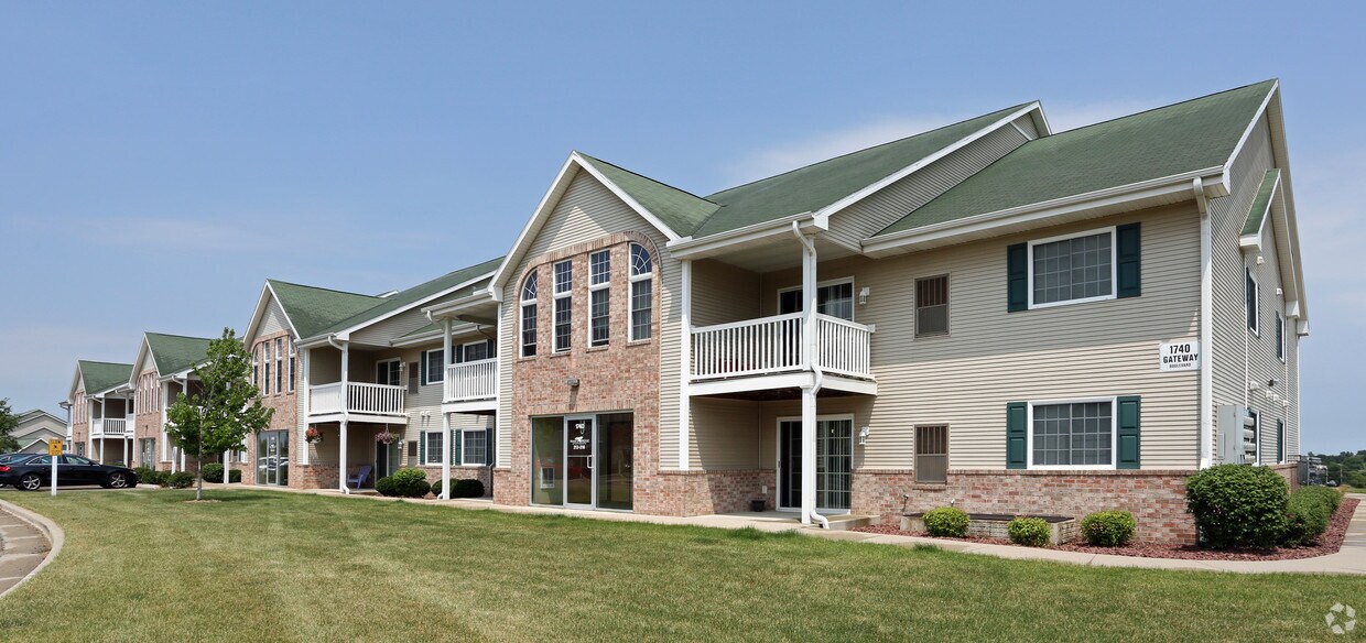 Hawks Ridge Apartments Apartments in Beloit, WI