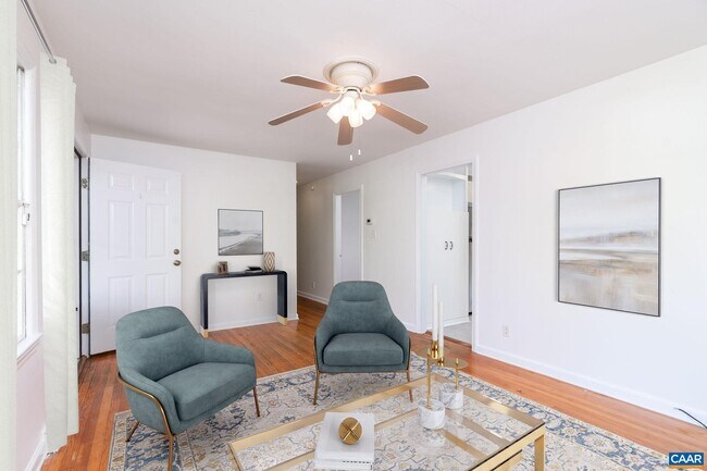 Foto del edificio - 122 Westerly Ave