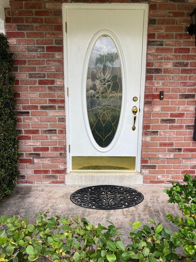 Building Photo - 5948 SW 1st Ct