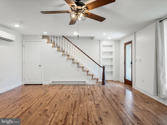 Foto del edificio - 5479 Main St