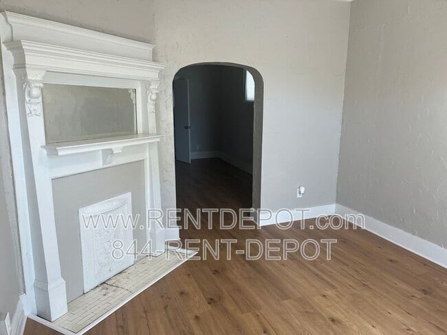 Foto del edificio - 510 E Franklin St