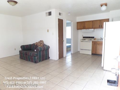 Building Photo - 2108 S Solano Dr