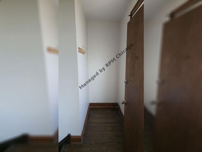 Foto del edificio - 8242 S Houston Ave