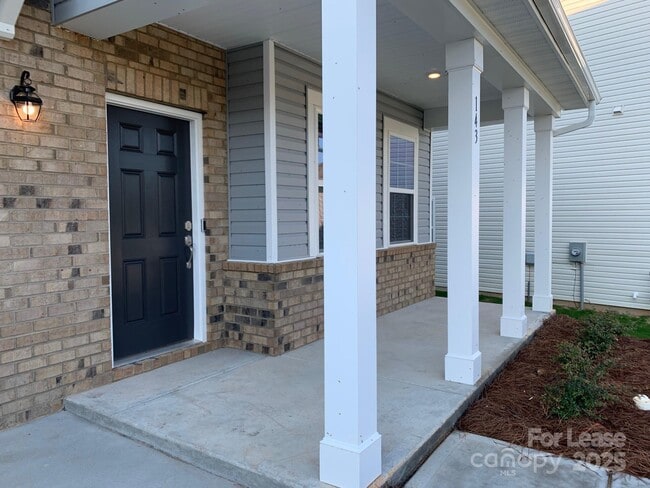 Building Photo - 143 Wrangell Dr