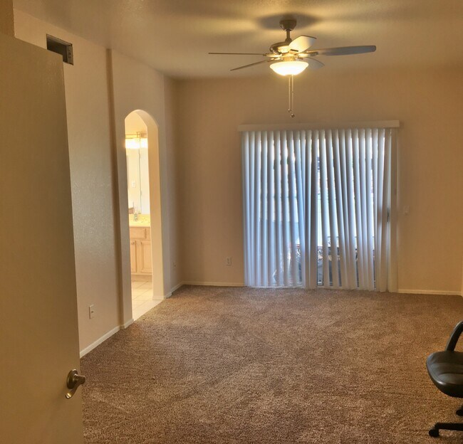 Building Photo - 5358 W Tonopah Dr