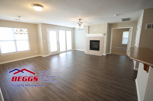 Building Photo - 2BR 1-3/4 BA Townhome- Liberty