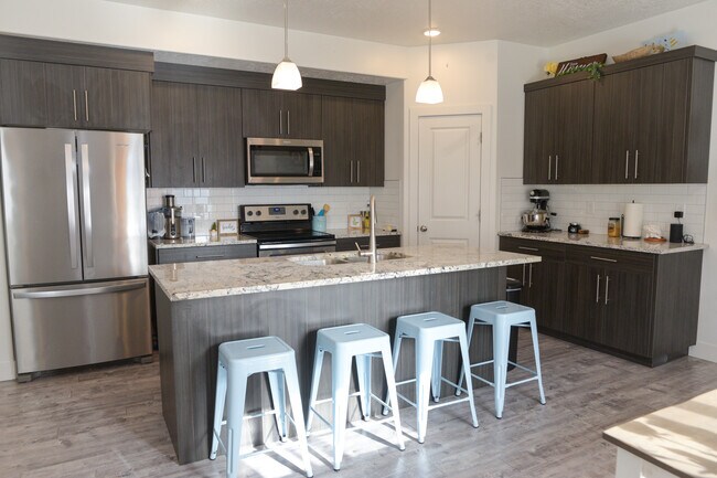 Foto del edificio - 1396 E 340 S